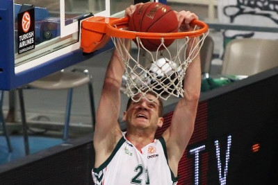 Φενέρμπαχτσε Ούλκερ: Πιο κοντά σε Ζόριτς ο Ομπράντοβιτς