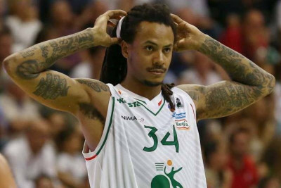 Ολυμπιακός: Επιμένει για Μος