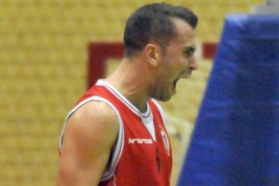 Παγκράτι: Ανανέωσε ο Βασιλόπουλος