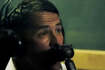 Ο Όουεν περιγράφει… Όουεν σαν σπίκερ! (video)