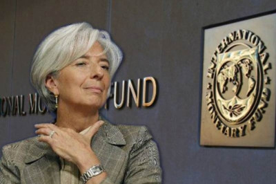 ΔΝΤ: Αφήνει ανοιχτό το ενδεχόμενο νέας μείωσης του κατώτατου μισθού