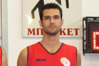 Χολαργός: Ανακοίνωσε Πρίτσο, Οικονομόπουλο