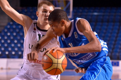 Μιλγουόκι Μπακς: Υπογράφει ο Αντετοκούμπο