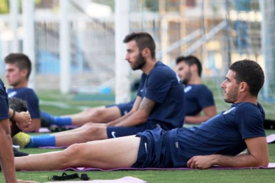 Απόλλων Σμύρνης: Θεραπεία ο Καμαρά, ατομικό ο Τσοκάνης