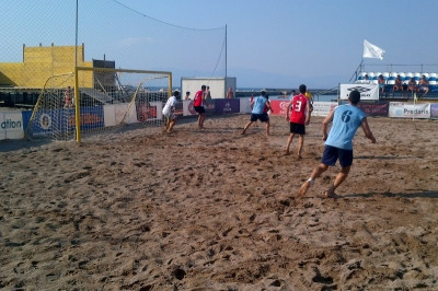 Beach Soccer: Συναρπαστική αρχή