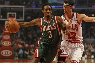 Ντιτρόιτ Πίστονς: Εξασφάλισαν και τον Τζένινγκς