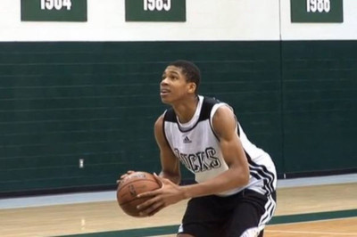 Μιλγουόκι Μπακς: Στο «χέρι» του Αντετοκούμπο