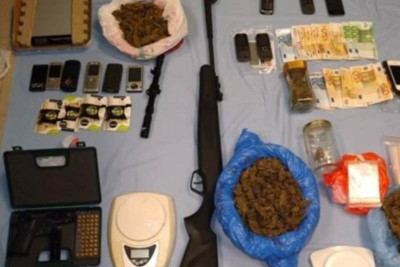 Στον εισαγγελέα οι 13 συλληφθέντες για υποθέσεις ναρκωτικών