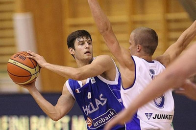 Παναγιωταράς: «Στην Α1 η ΑΕΚ»