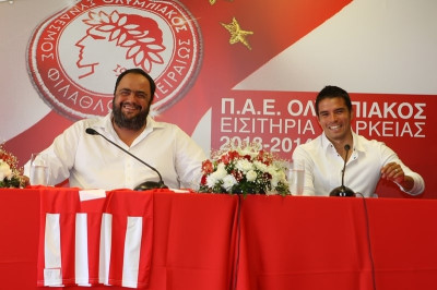 Μαρινάκης: «Κόσμημα ο Σαβιόλα» (photos+videos)