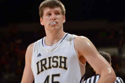 Ούνιξ Καζάν: «Στέγη» για Χαραγκόντι