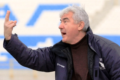 Κατσαβάκης : «Δεν αντέχει άλλο ο… κουμπαράς»