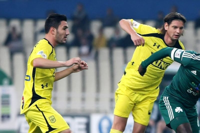 Άρης: Προσφυγές από Παπαζαχαρία, Παπαστεριανό