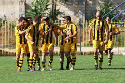 Φωστήρας: Έκλεισε πέντε παίκτες