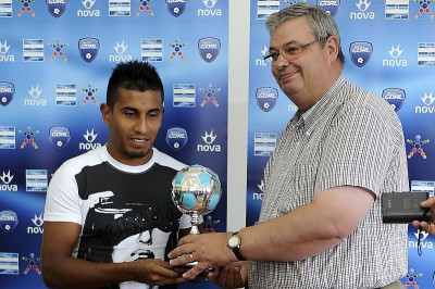 Τσάβες: «Να περιμένετε περισσότερα»