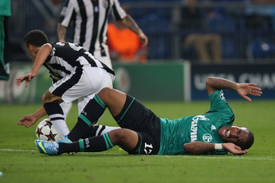 Σάλκε: Εκτός με Ανόβερο ο Φαρφάν, τρέχει για ΠΑΟΚ