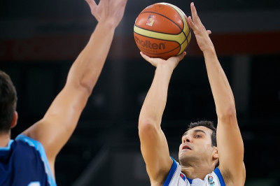 Ζήσης: «Έχουμε… θέμα στην άμυνα»