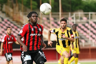 Τύρναβος: Συμφώνησε με Παμπόε