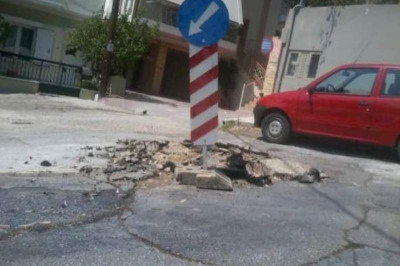 «Πλημμυρίζει» η Πάτρα από καταγγελίες για βλάβες σε σωλήνες της ΔΕΥΑΠ