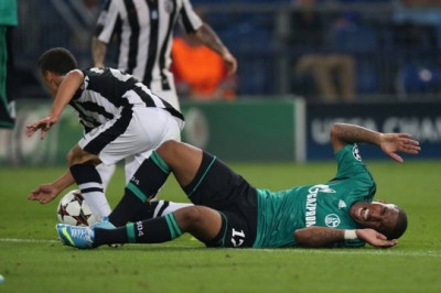 Σάλκε: Με Ουτσίντα και Φαρφάν στην Τούμπα!