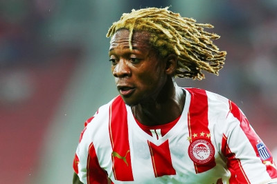 Μπονγκ: «Ψηλά στο Champions League»