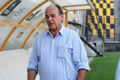 Άρης: Τα… λέει με τους παίκτες ο Ηλιάδης