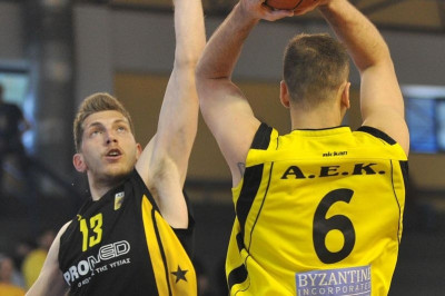 Ηλυσιακός: Δικός του ο Βαβάτσικος