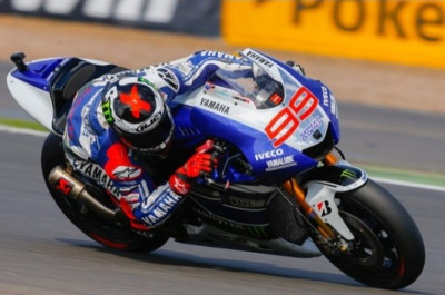 Λορένθο: Πολ ποζίσιον στο Σίλβερστόουν