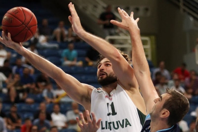 Λιθουανία: Η απίστευτη ασίστ του Κλέιζα στον Γιαβτόκας (video)