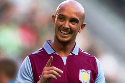 Στόουκ: Πήρε Αρναούτοβιτς και Άιρλαντ