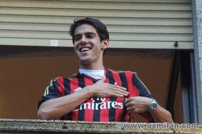 Μίλαν: «Τρελάθηκε» ο Κακά με τους οπαδούς! (video)