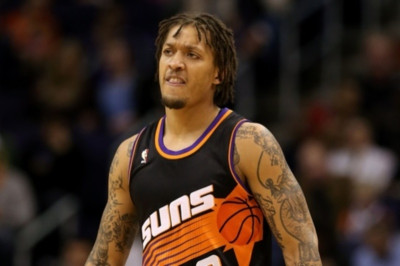 Φίνιξ Σανς: Τέλος ο προβληματικός Μπίσλι