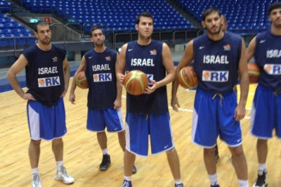 Ισραήλ: Να ξεκολλήσει από το…13 (photos+videos)