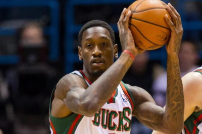 Μιλγουόκι Μπακς: «Κλειδί» ο Σάντερς