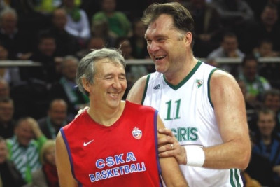 Σαμπόνις: «Η βλακεία (του Λαβρίνοβιτς) δεν έχει όρια»