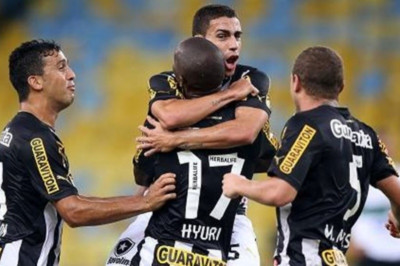 Brasileiro: Προβληματικό «τρίποντο» για Μποταφόγκο (videos)