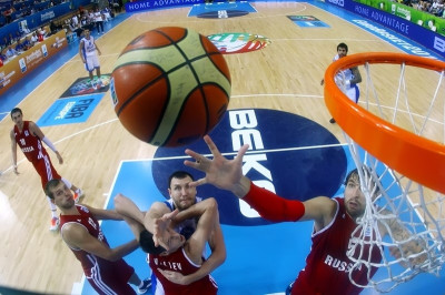 Ρωσία: Πίσω από την πλάτη του Μπουρούση (video)