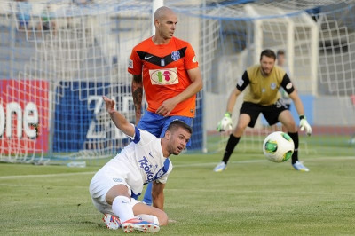 Άλβαρεζ: «Υπομονή και θα παραμείνουμε»