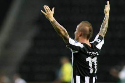 ΠΑΟΚ: Η βράβευση του Στοχ (video)