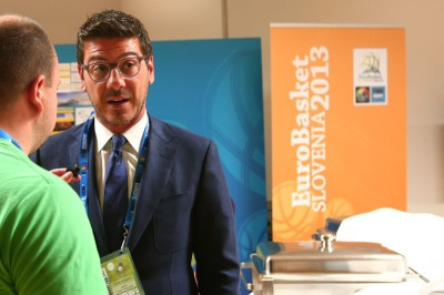 Κατσικάρης: «Αυτοκτονία ο ανοικτός ρυθμός»