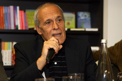 Στη Βουλή το θέμα των δανεικών