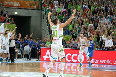 Νάχμπαρ: «Φτερά στα πόδια των Ελλήνων»