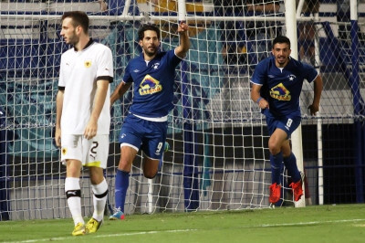 Νίκη στα… στημένα για Ιωνικό, 2-1 την ΑΕΚ (photos)