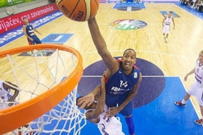 Γιούτα Τζαζ: Ενδιαφέρον για Αγινκά