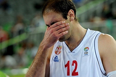 Σερβία: Στα… μούτρα του Μπέγκιτς ο Κρστιτς! (video)