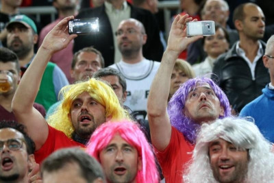 Ευρωμπάσκετ: Οι... πολύχρωμοι μακρυμάλληδες! (photo)
