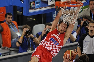 Κροατία: Στα… μούτρα του Γκασόλ! (video)