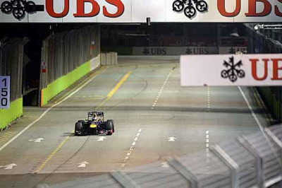 Γκραν Πρι Σινγκαπούρης: Έλαμπε στο… σκοτάδι ο Φέτελ (photos)