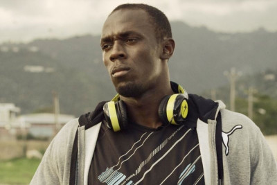 Γαλλία: Ο Μπολτ παραδίδει… μαθήματα στον Πάρκερ! (video)