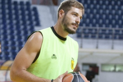 Σαρικόπουλος: «Έτοιμος με ΠΑΟΚ»